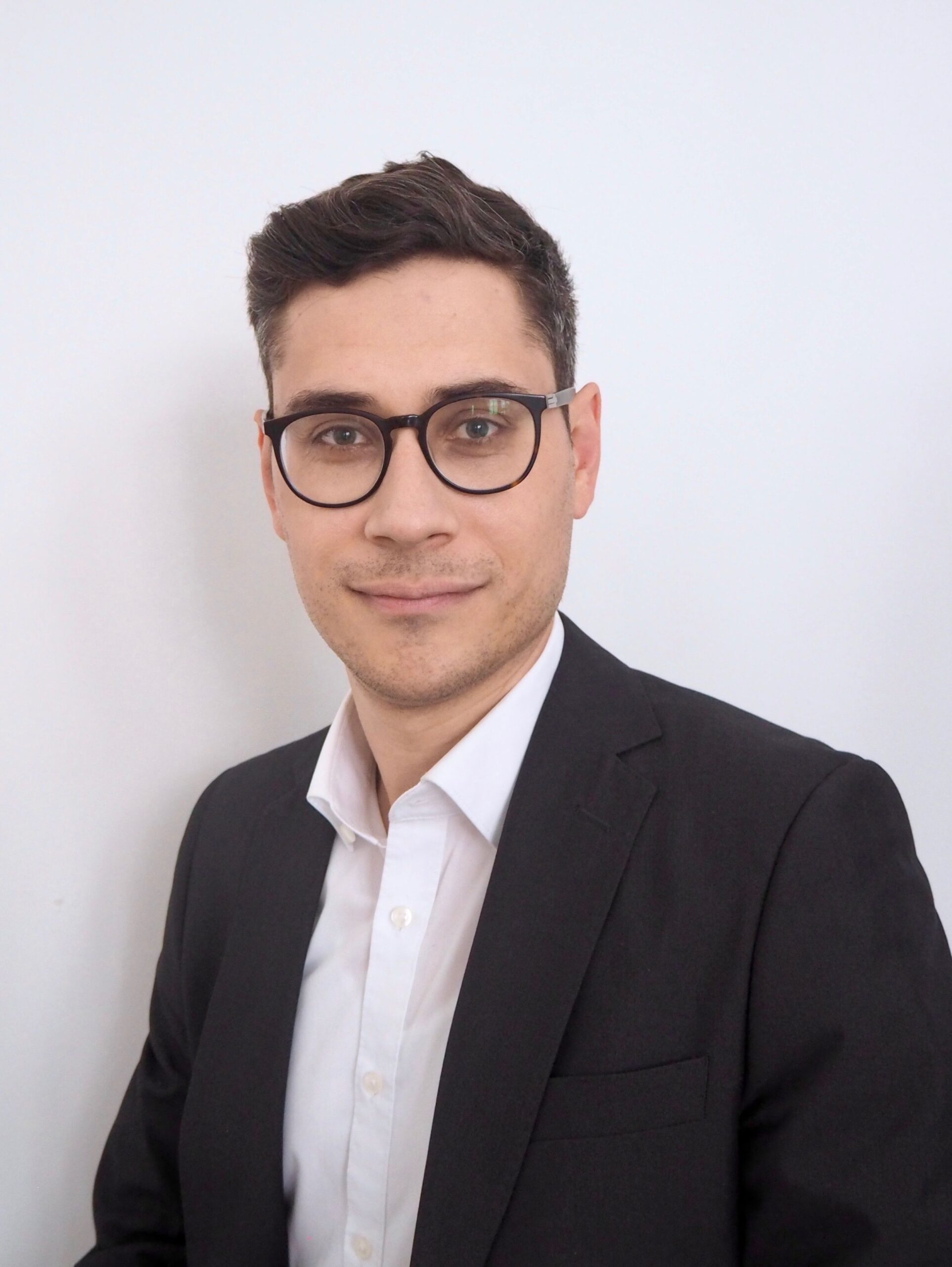 Daniel Nikolaides